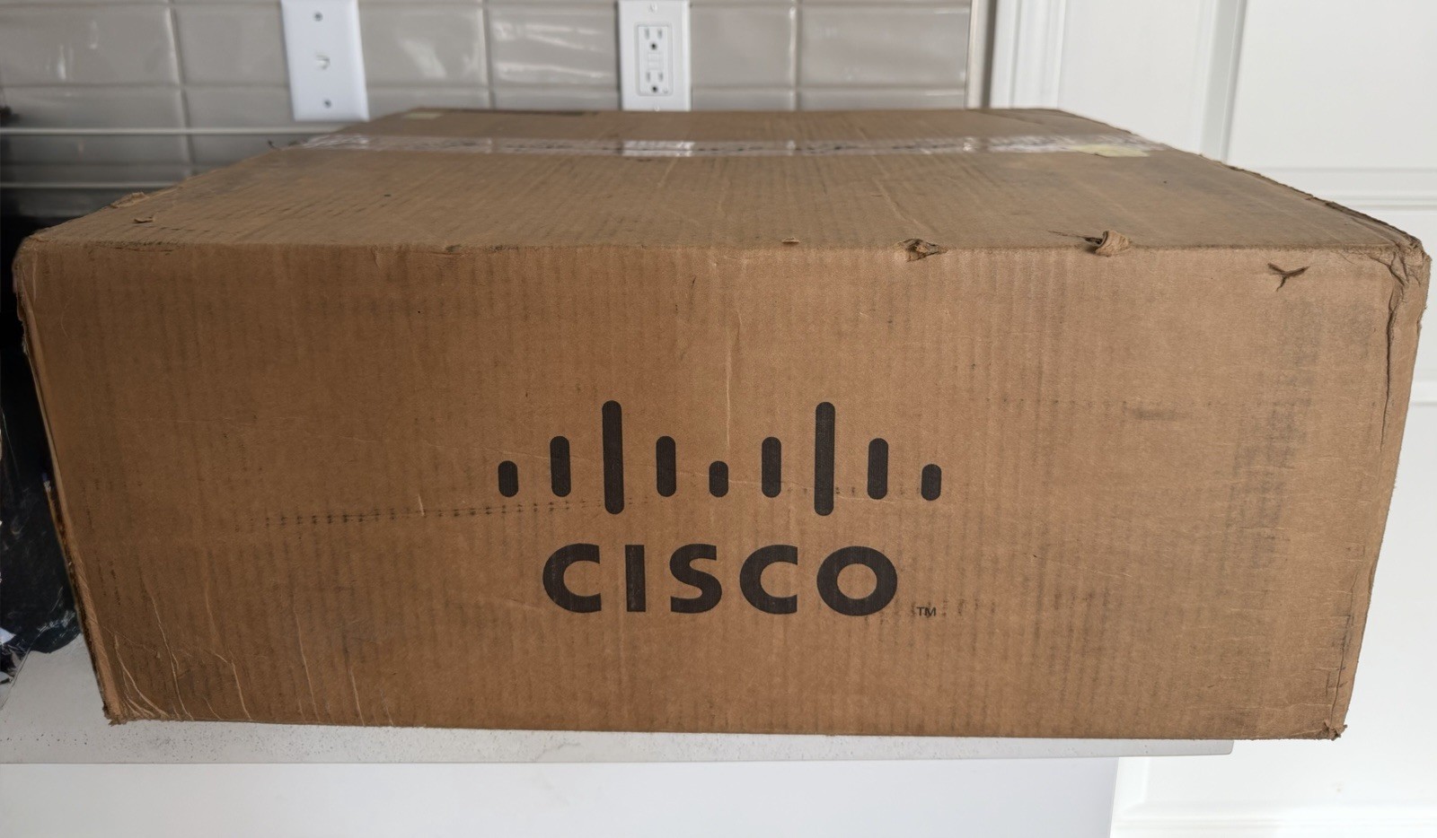 Cisco C9300-48T-A Catalyst 9300 48-Port Gig Switch