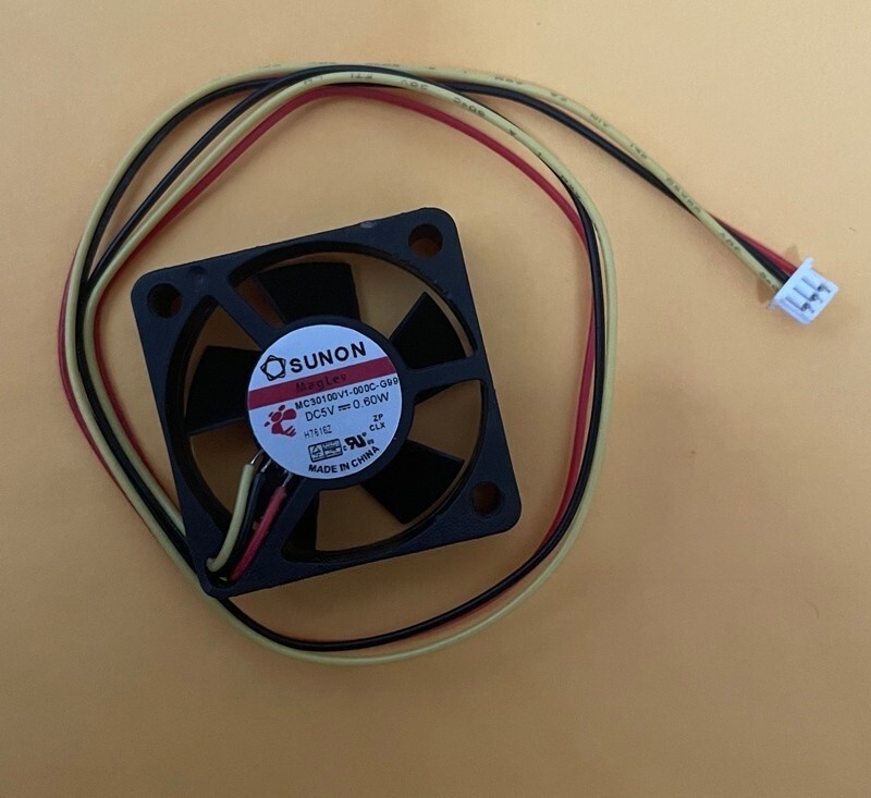 1pcs  SUNON MC30100V1-000C-G99 3010 5V 0.60W 30mm 3-wire cooling fan