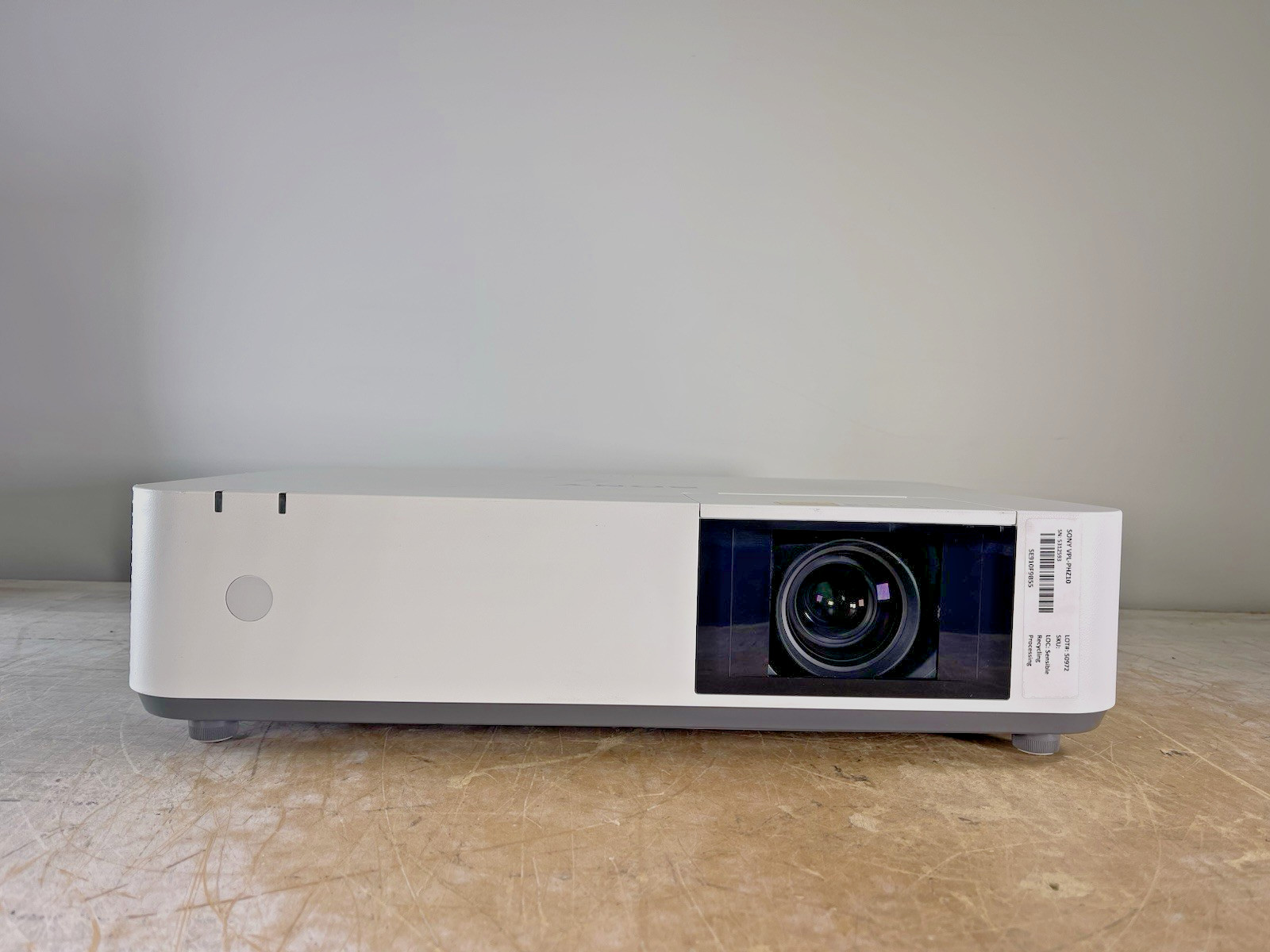 SONY VPL-PHZ10 WUXGA 3LCD LASER DATA PROJECTOR - (FOR PARTS)