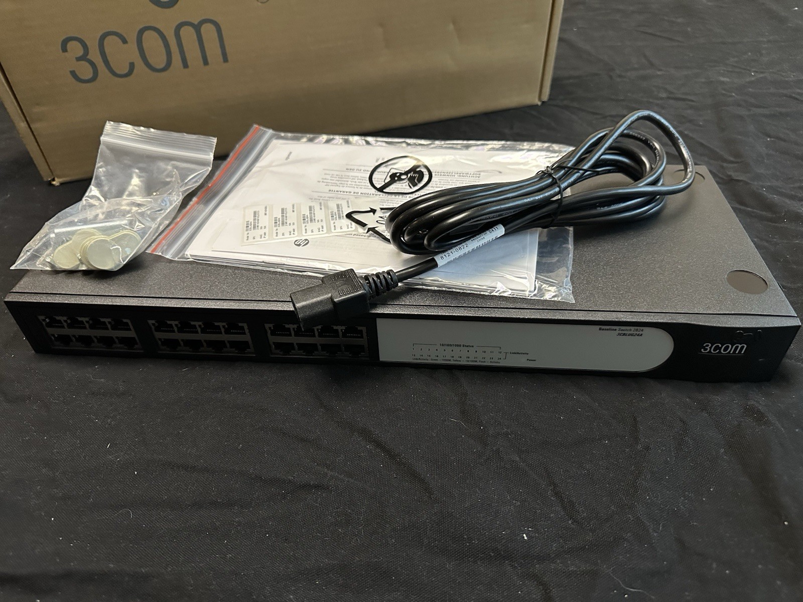 3Com Network Switch 2824 24 Gigabit Port Model 3CBLUG24A / HP V1405-24G