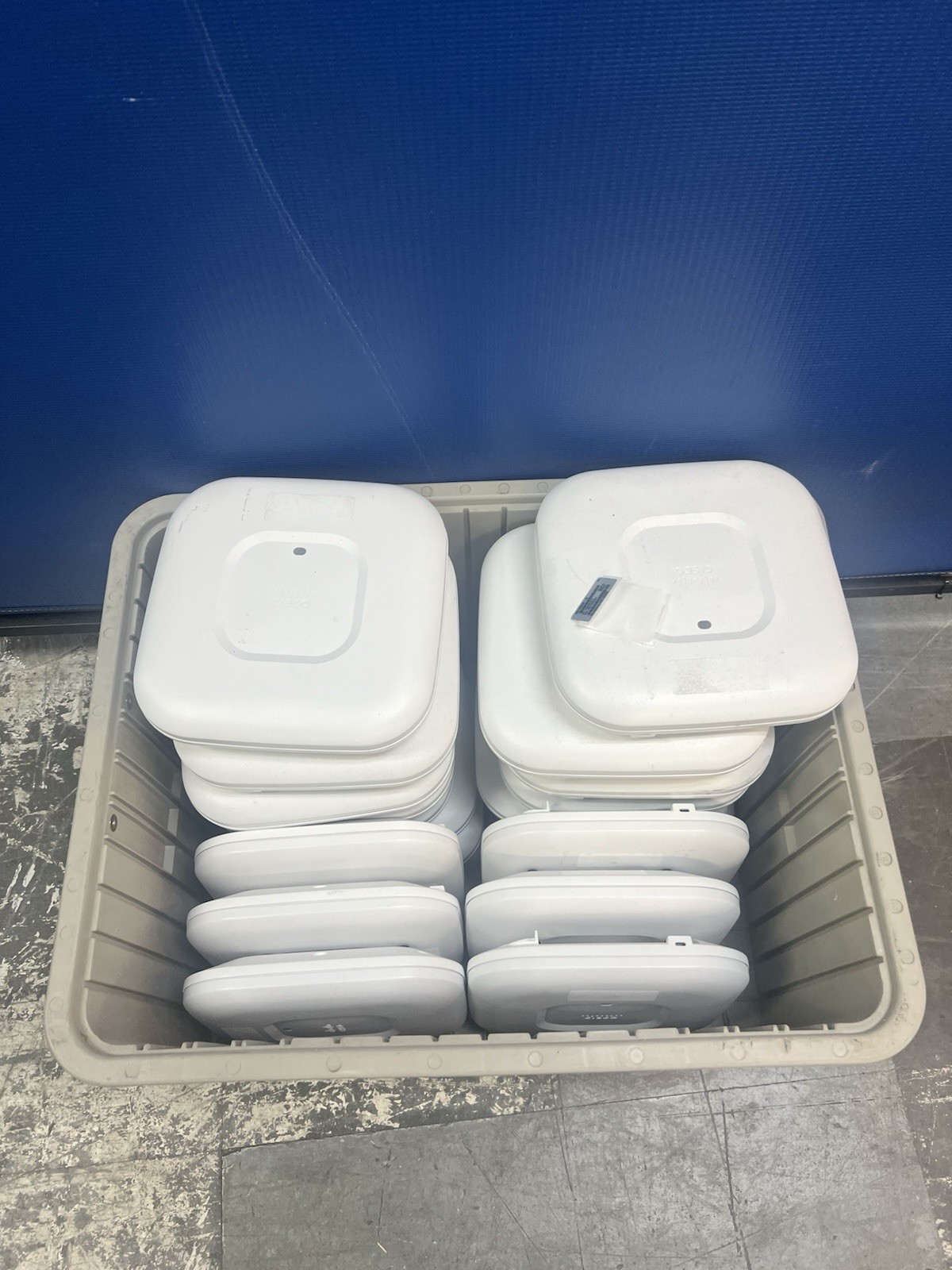 Lot of 20 Cisco AIR-CAP2702I-B-K9 Wireless Access Point-No Cords