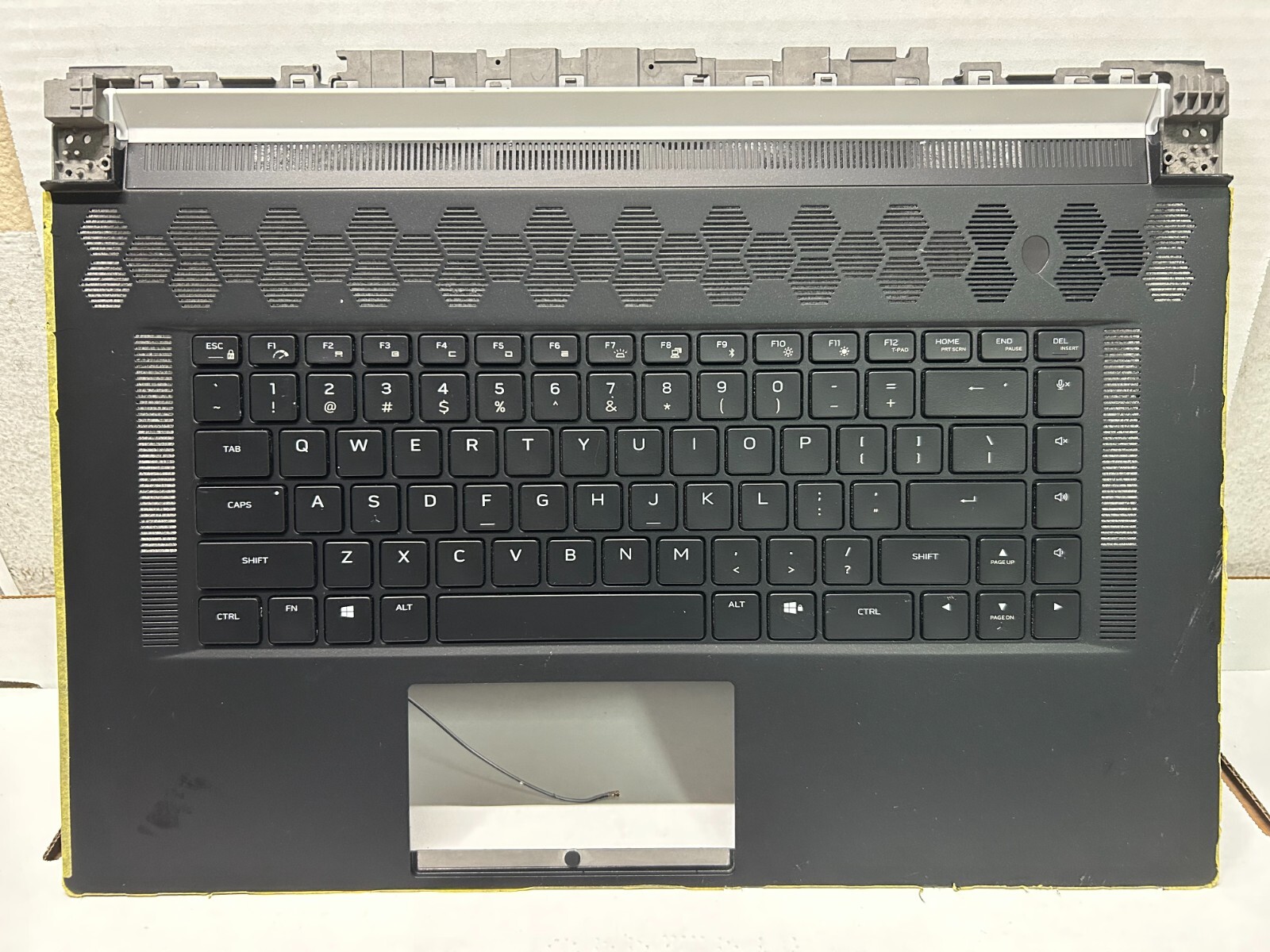 GENUINE DELL ALIENWARE M17 R4 PALMREST US Backlit KEYBOARD 06N1JW 6N1JW 531