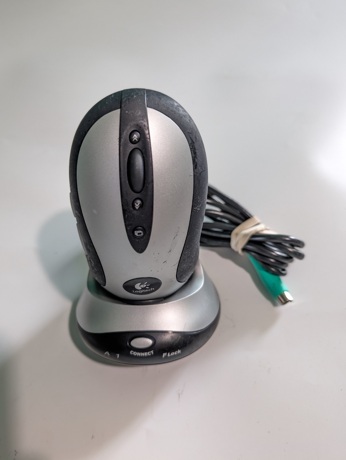 Logitech MX700 Cordless Optical Mouse with Docking Station  