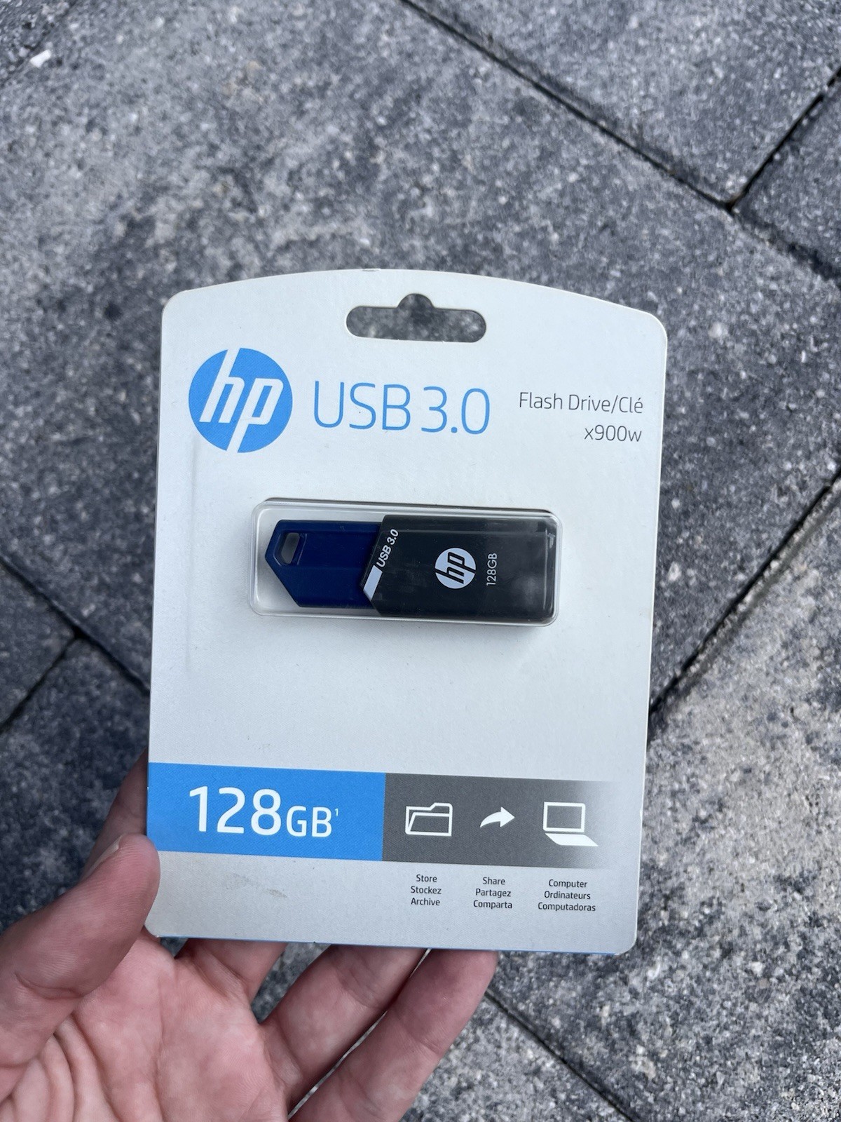 HP USB 3.0 Flash Drive 128 GB x900w NEW Sealed