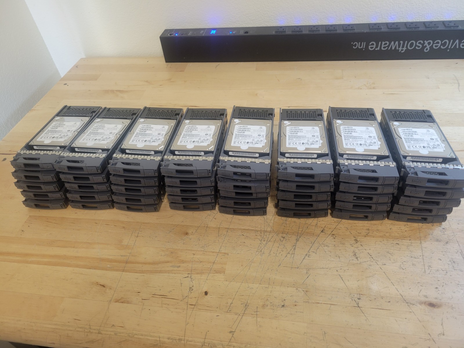 Lot of 40 Toshiba AL15SEB12EQ 1.2TB 2.5" SAS Hard Drive Lot Netapp READ LISTING