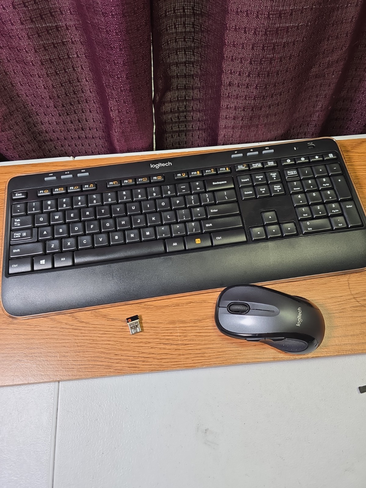 Logitech K520/M510 Wireless Keyboard/Mouse Combo  Tested. With Toggle 