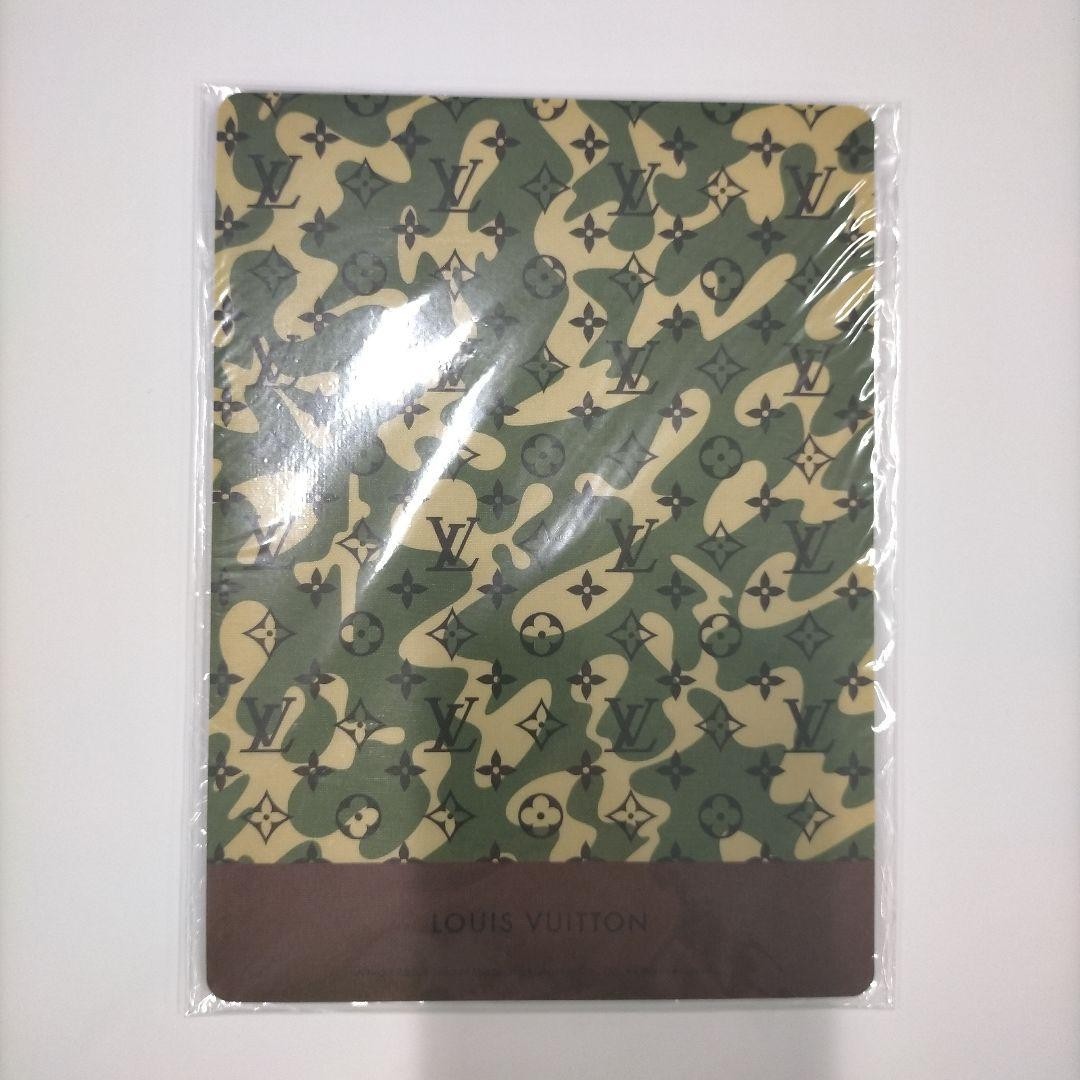 LOUIS VUITTON Takashi Murakami Mouse Pad Monogramouflage Numero