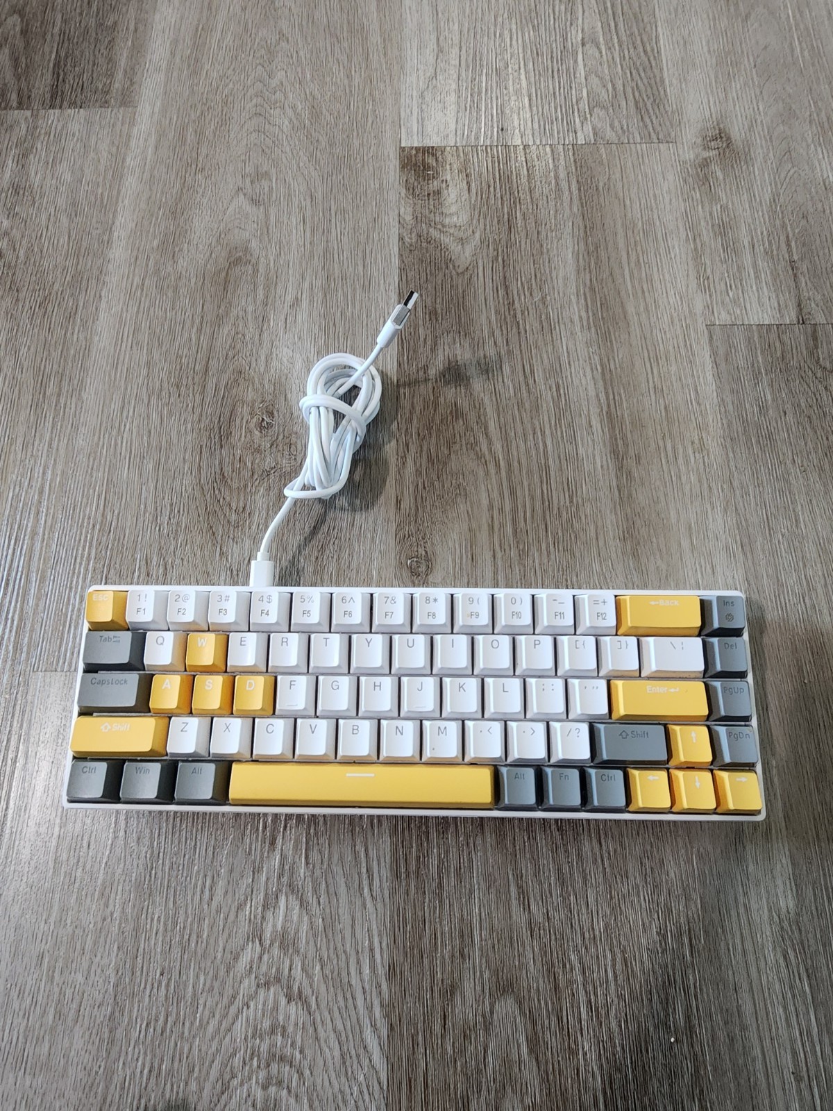 MAGEGEE MK-BOX Mechanical Keyboard Type-C LED Multimedia White Yellow QWERTY