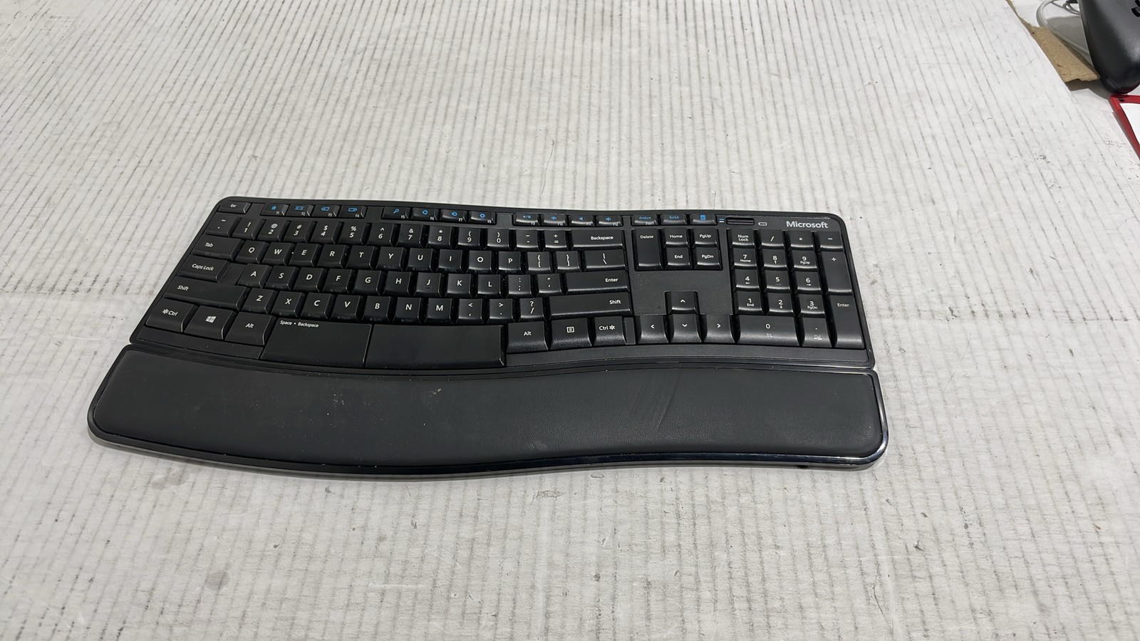 Microsoft KGR1173 Wireless Ergonomic Split Bluetooth Sculpt Comfort Keyboard
