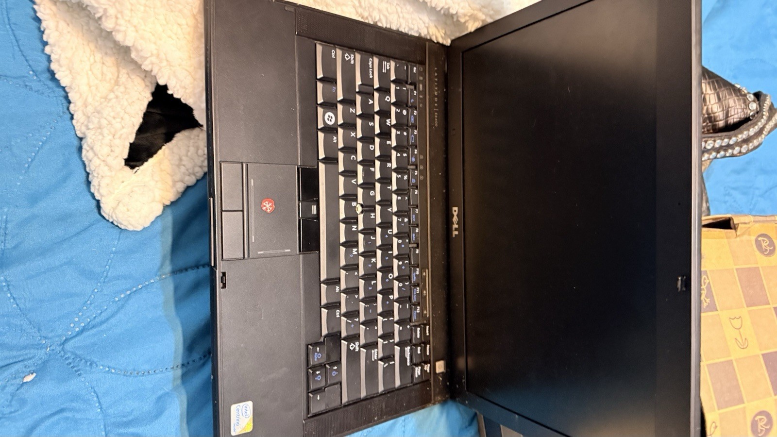 Dell Latitude E 6400 14in. (160GB, Intel Core 2 Duo, 2.4GHz, 2GB)...