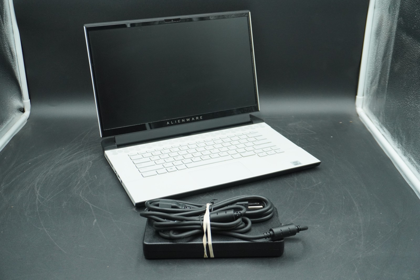 Alienware M15 R4 Laptop i7-10870H 32GB RAM 512GB SSD NO OS *Tested*