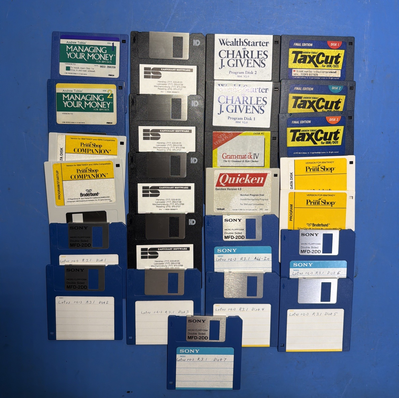 Vintage Floppy Disk Lot 25pcs IBM DOS 3.5 5.25 TaxCut Quicken Print Shop