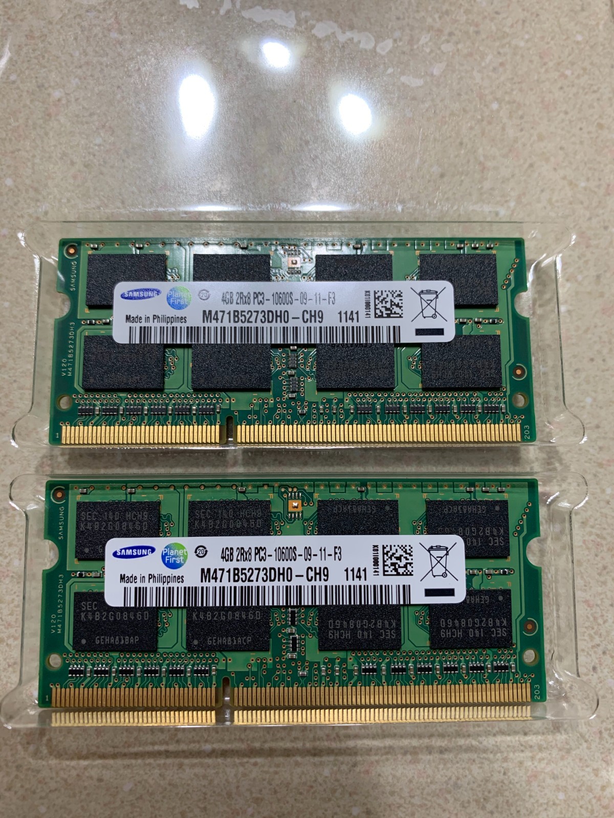 Samsung 8GB 2X4GB OF DDR3-1333MHz 2RX8 PC3-10600S-09-11-F3 Laptop RAM PC3-10600S