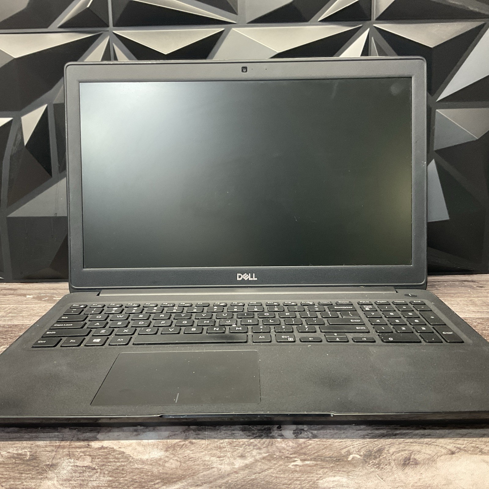Dell Latitude 3500 / i5 8th Gen / No RAM / No SSD / A20
