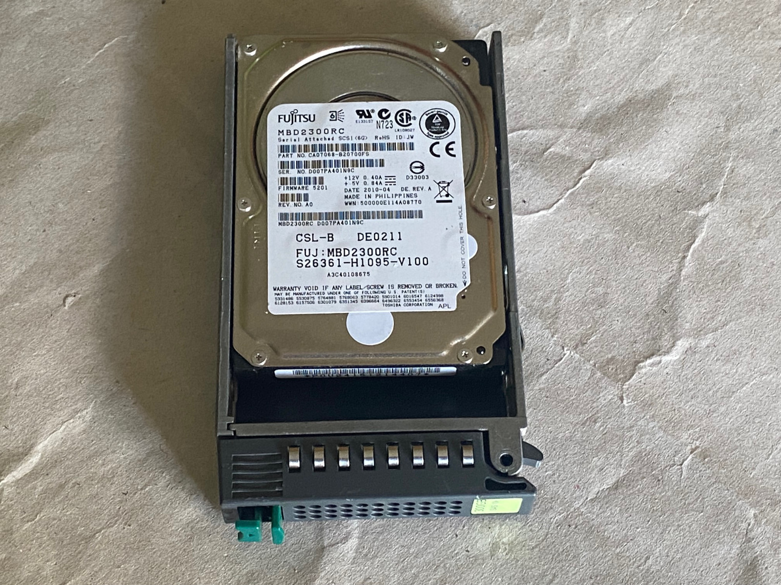 Fujitsu MBD2300RC S26361-H1095-V100 CA07068-B20700FS SAS Hard Drive