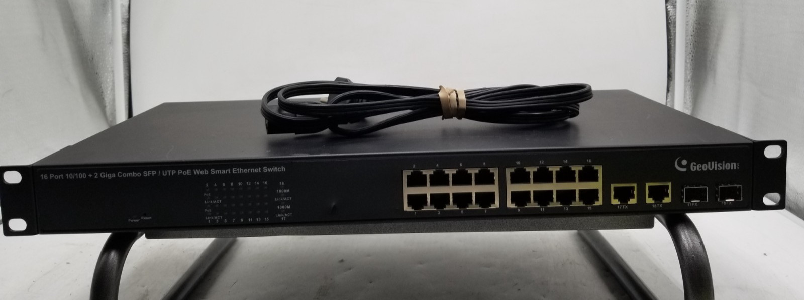 GeoVision GV-POE1601-V2/16-Port 10/100+ 2 Giga combo SFP / UTP POE WEB SMART
