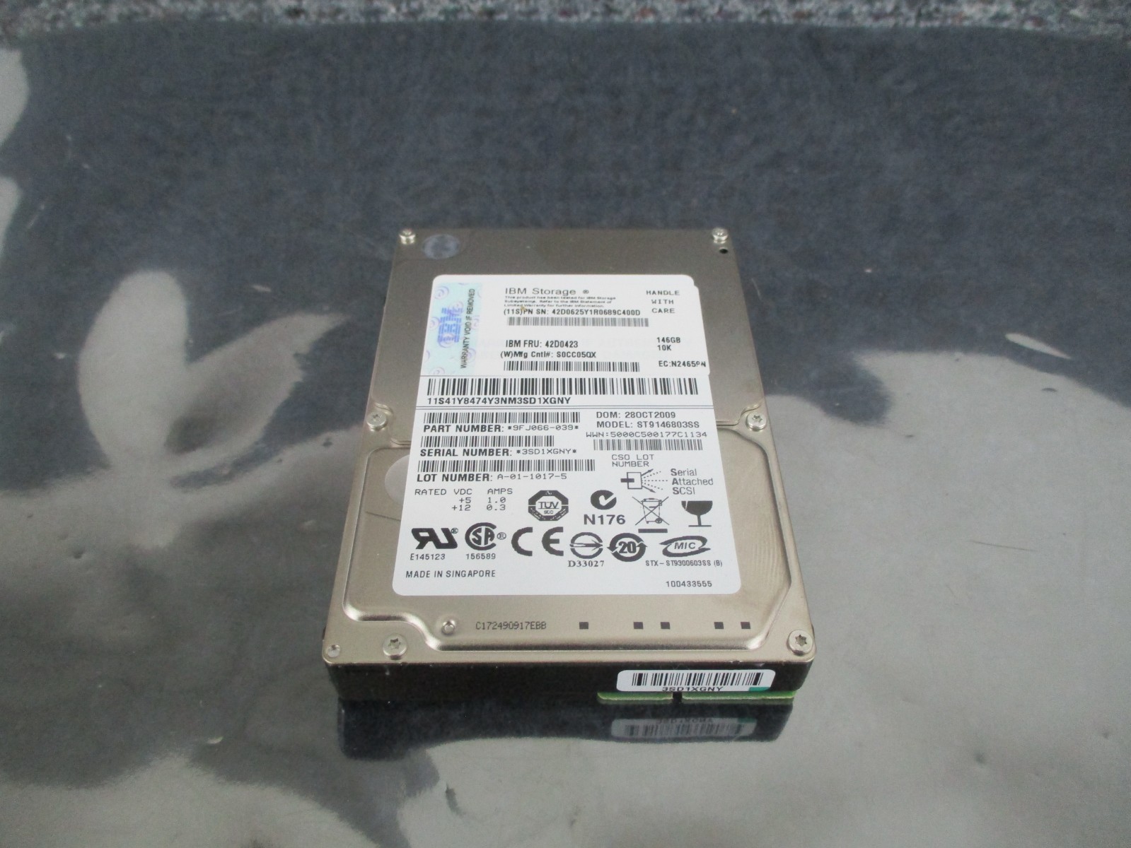 IBM 42D0423 42D0625 Storage 146GB 10K 2.5" SAS SFF HDD 41Y8474 ST9146803SS