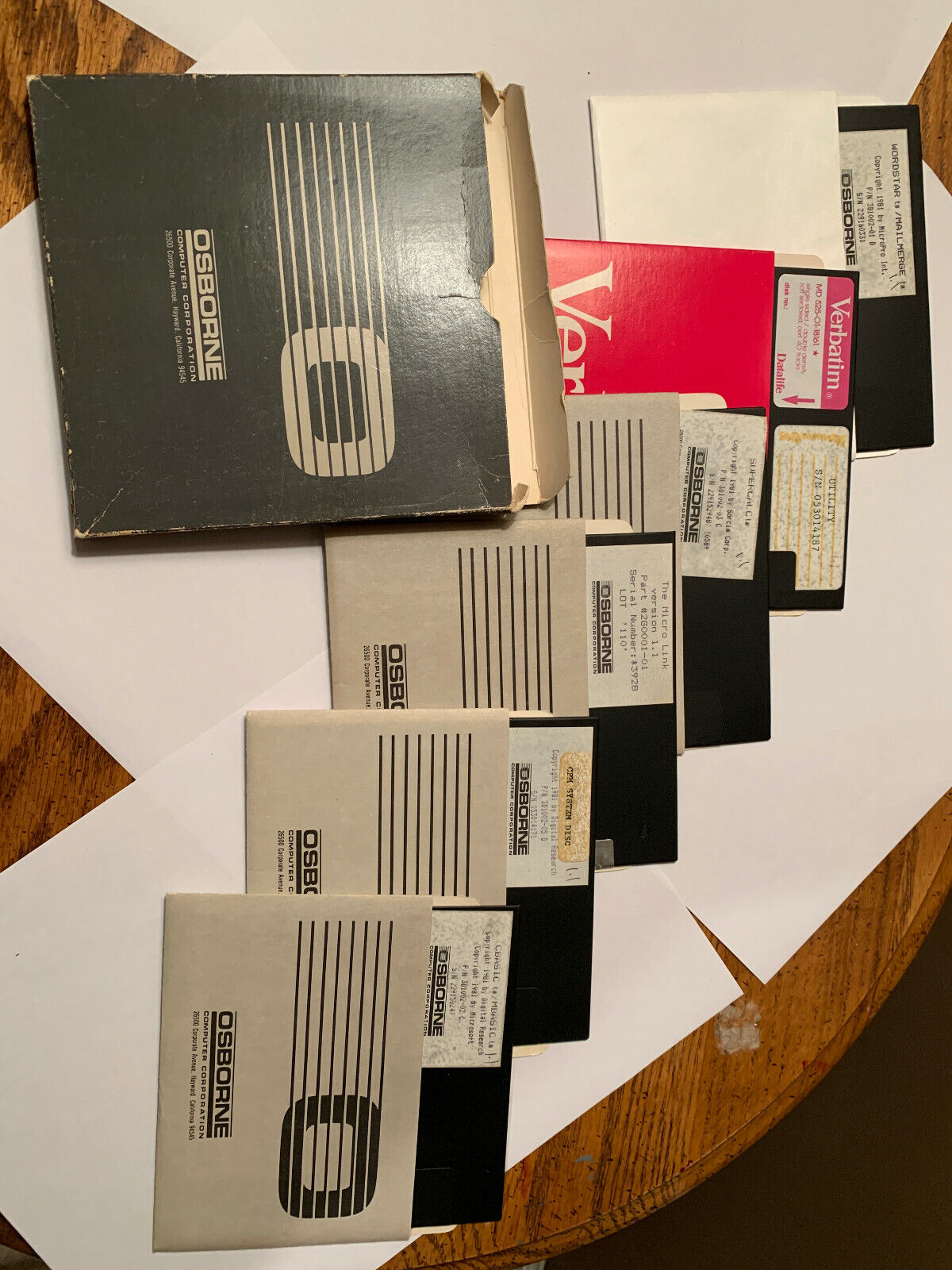 Osborne Computer Corporation softwares Manuals reference guide disks lot