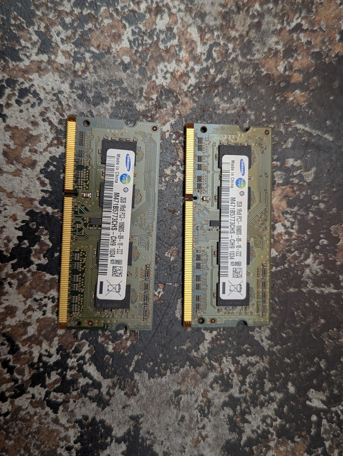 4GB (2gb X 2) Memory Samsung 10600S 2GB Laptop PC RAM DDR3 1RX8 M471B5773CHS-CH9