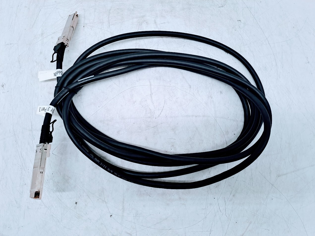 Lot of 8 NetApp 112-00178, QSFP - QSFP - 5m Ext SAS Cable , New