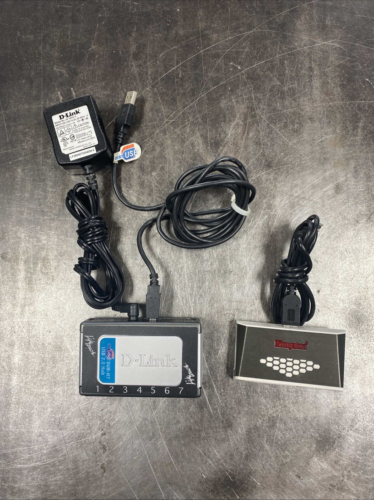 D-LINK USB 2.0 7 Port Expansion Hub Splitter + AC Adapter Model: DUB-H7 Genuine