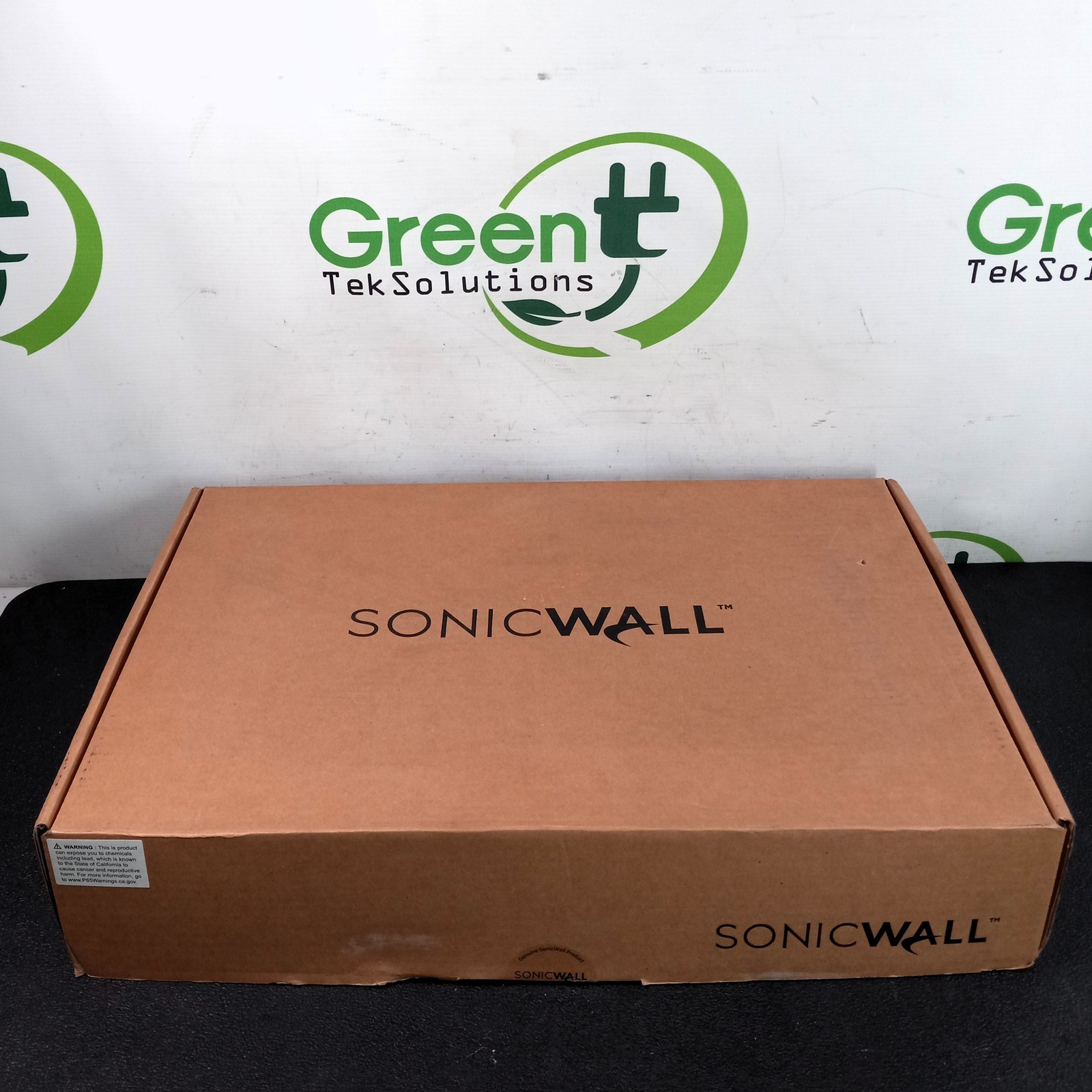 SonicWall 02-SSC-8377 SWS14-24FPOE 24-Port Managed Network Switch NOB
