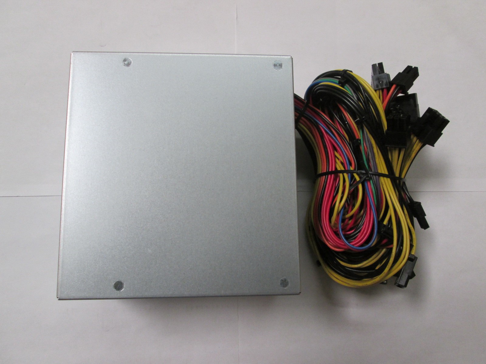 Seasonic SSP-600ES2 80 Plus Bronze ATX Power Supply