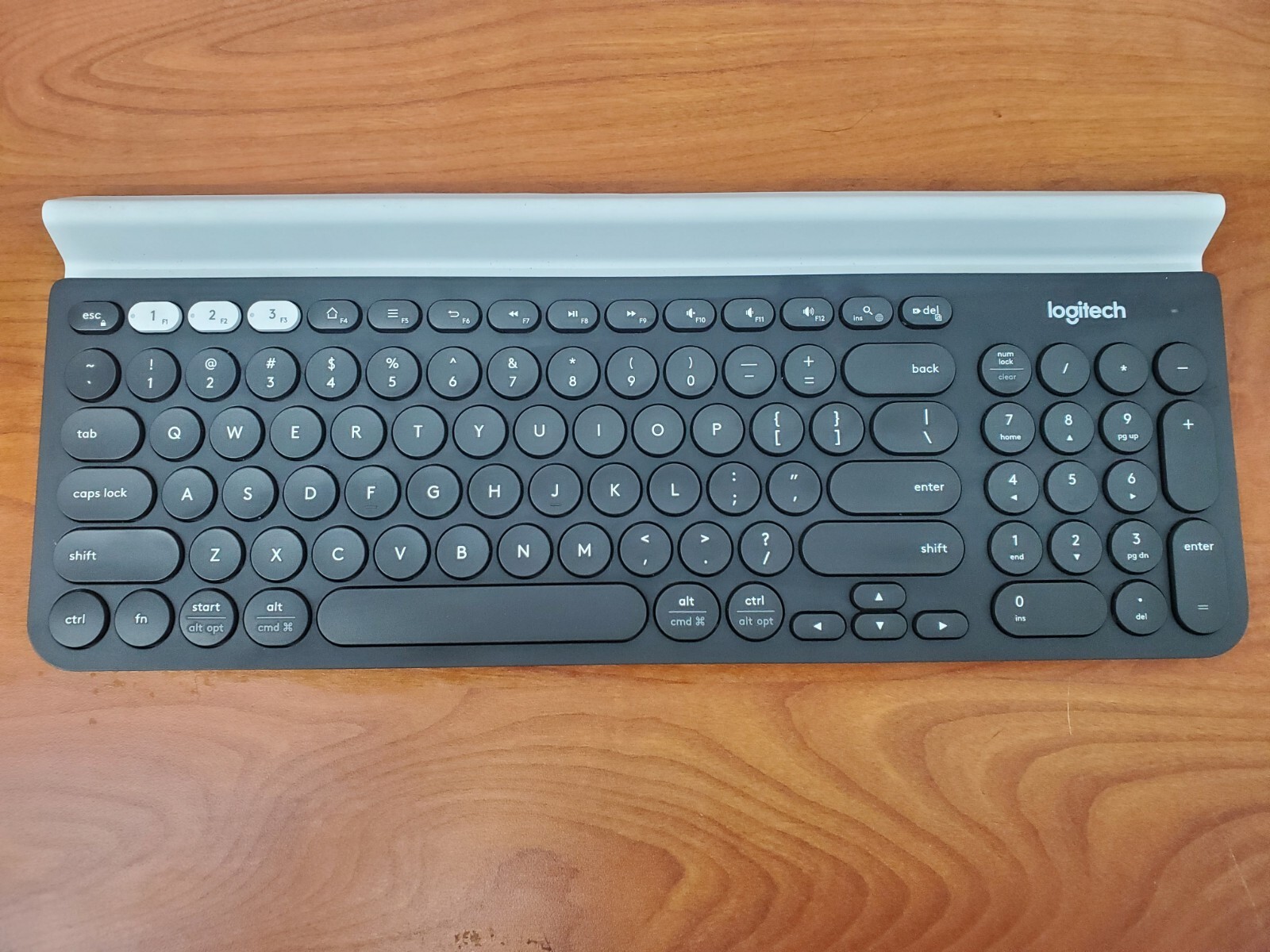 Logitech K780 Multi-Device Wireless Keyboard for PC/Mac/Ph/Tab,920-008149 'Read'