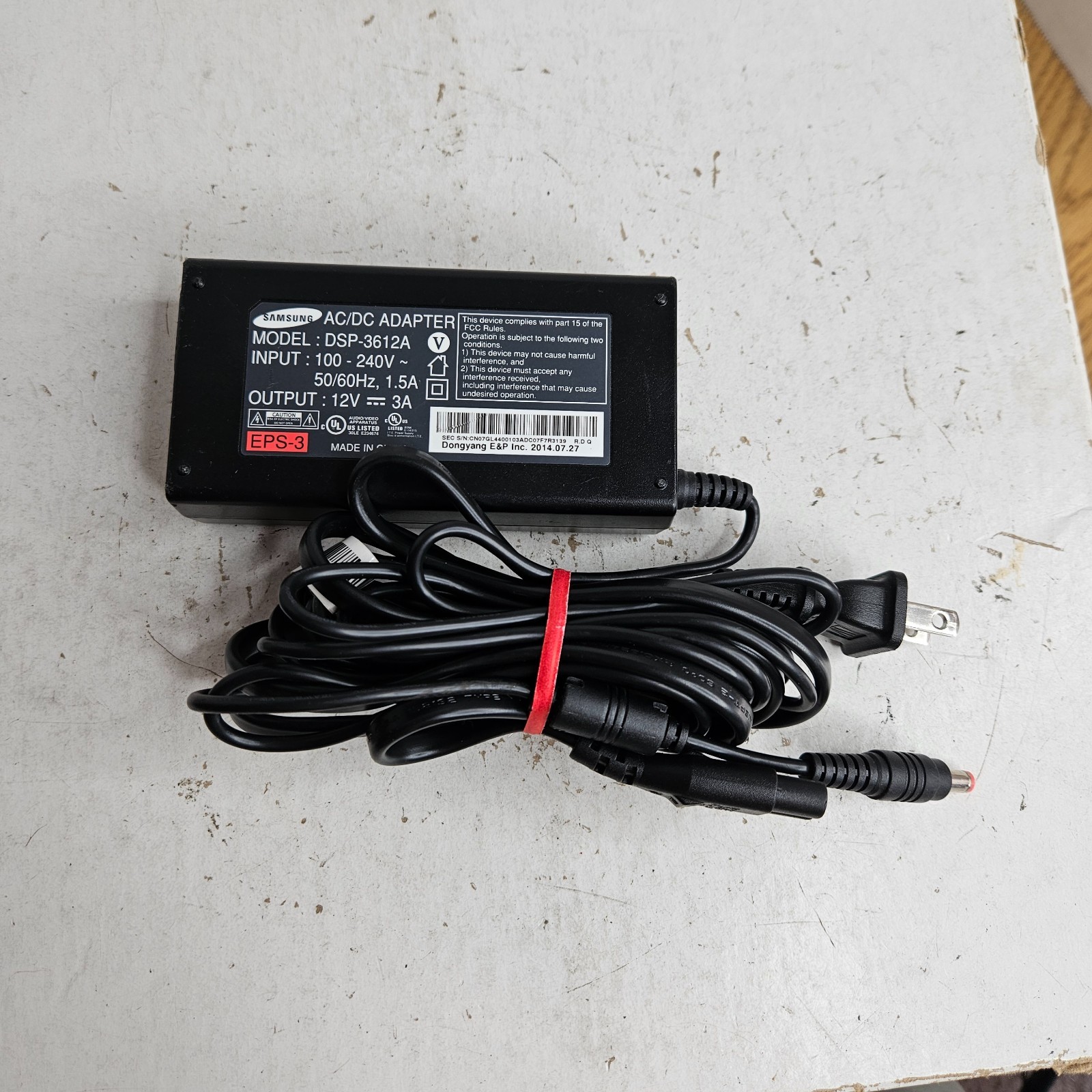 Samsung  DSP-3612A Power Supply AC/DC  Adapter Charger 12V 3A 36W, 100-240V 