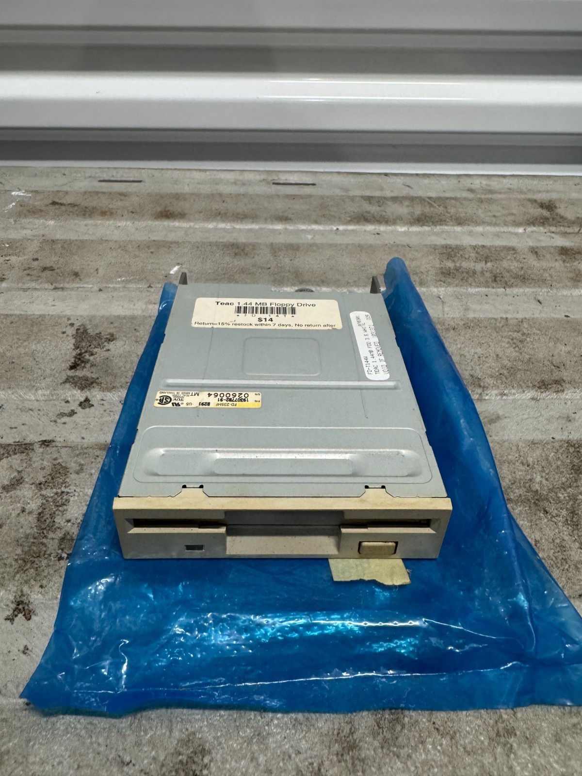 Teac 1.44MB Floppy Disk Drive FD-235HF Beige