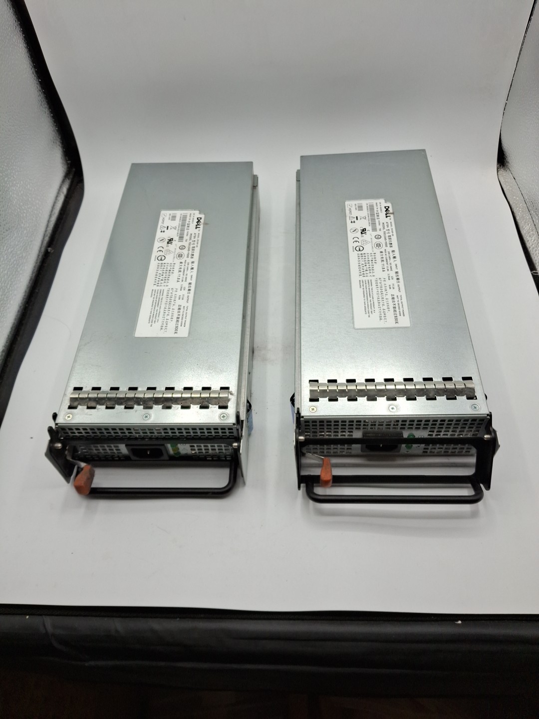 Lot of 2 - Dell Poweredge 2900 930W Server Power Supply U8947 KX823 D9064