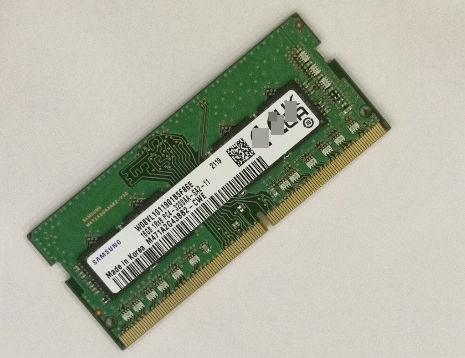SAMSUNG 16GB DDR4 3200 Laptop SO-DIMM RAM 1Rx8 PC4-25600 M471A2G43BB2-CWE 260pin