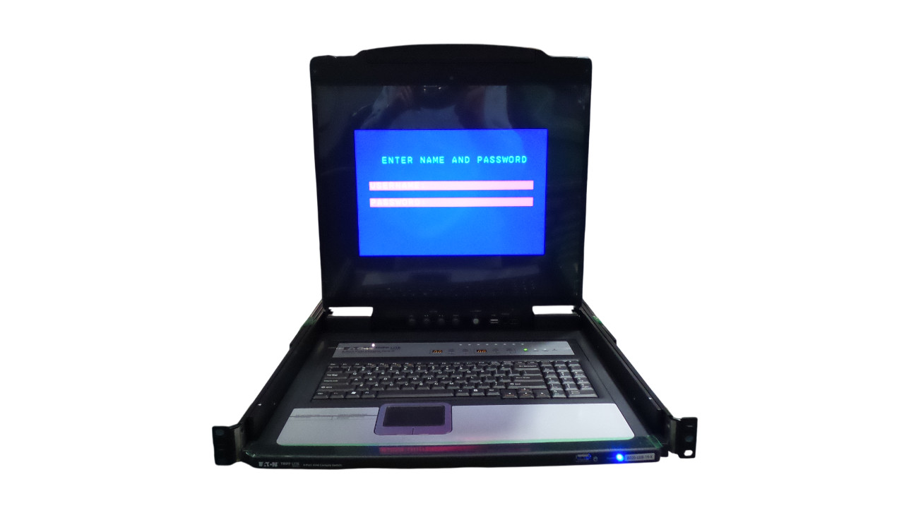 Tripp Lite series NetDirector 8-Port   with 19-in. LCD - 