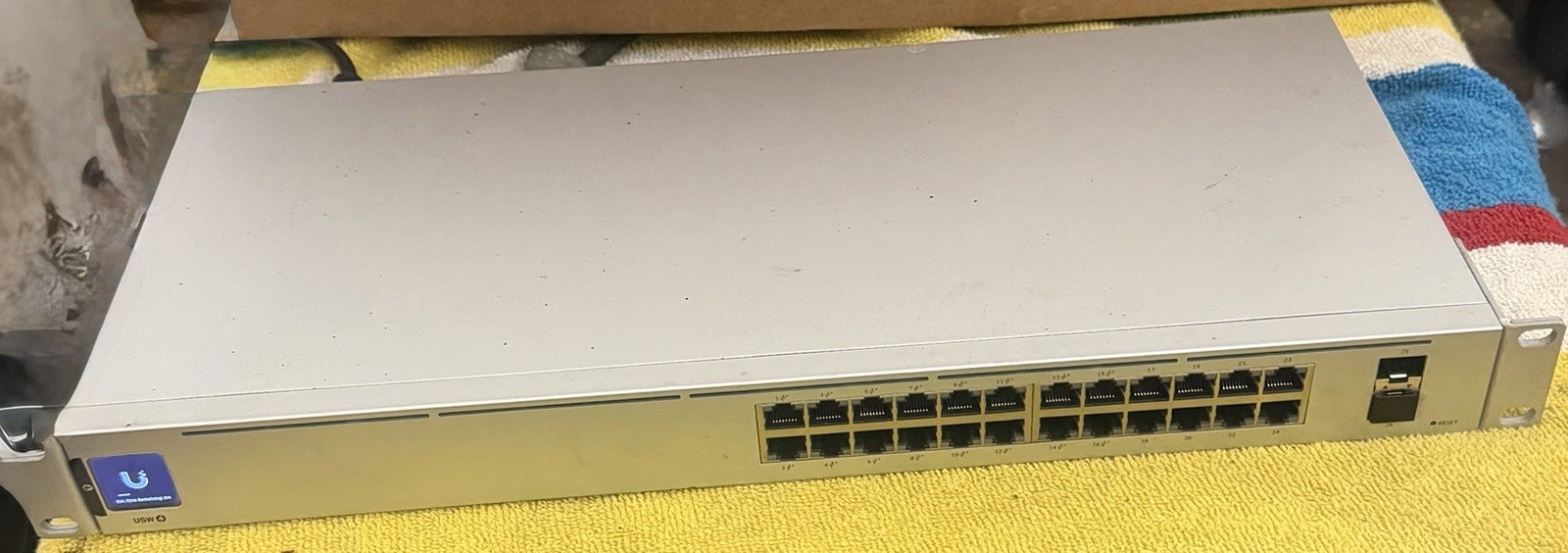 Ubiquiti Networks UniFi Switch Pro 24 Port USW-PRO-24 Managed Layer 3