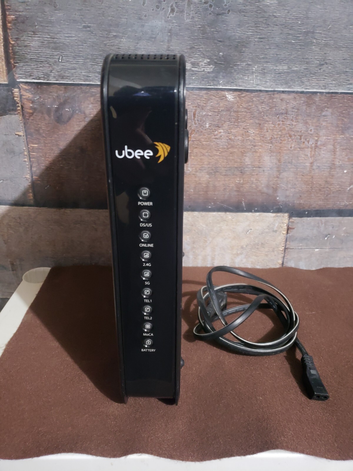 Ubee DVW32CB Advanced Wireless Voice Gateway Modem and Router DVW32C1