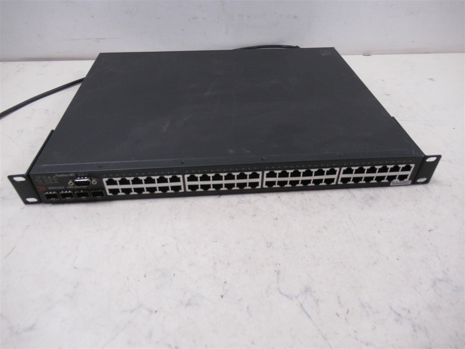 Brocade FWS648-POE FastIron WS 48-Port 10/100 Ethernet Switch Rack Mount