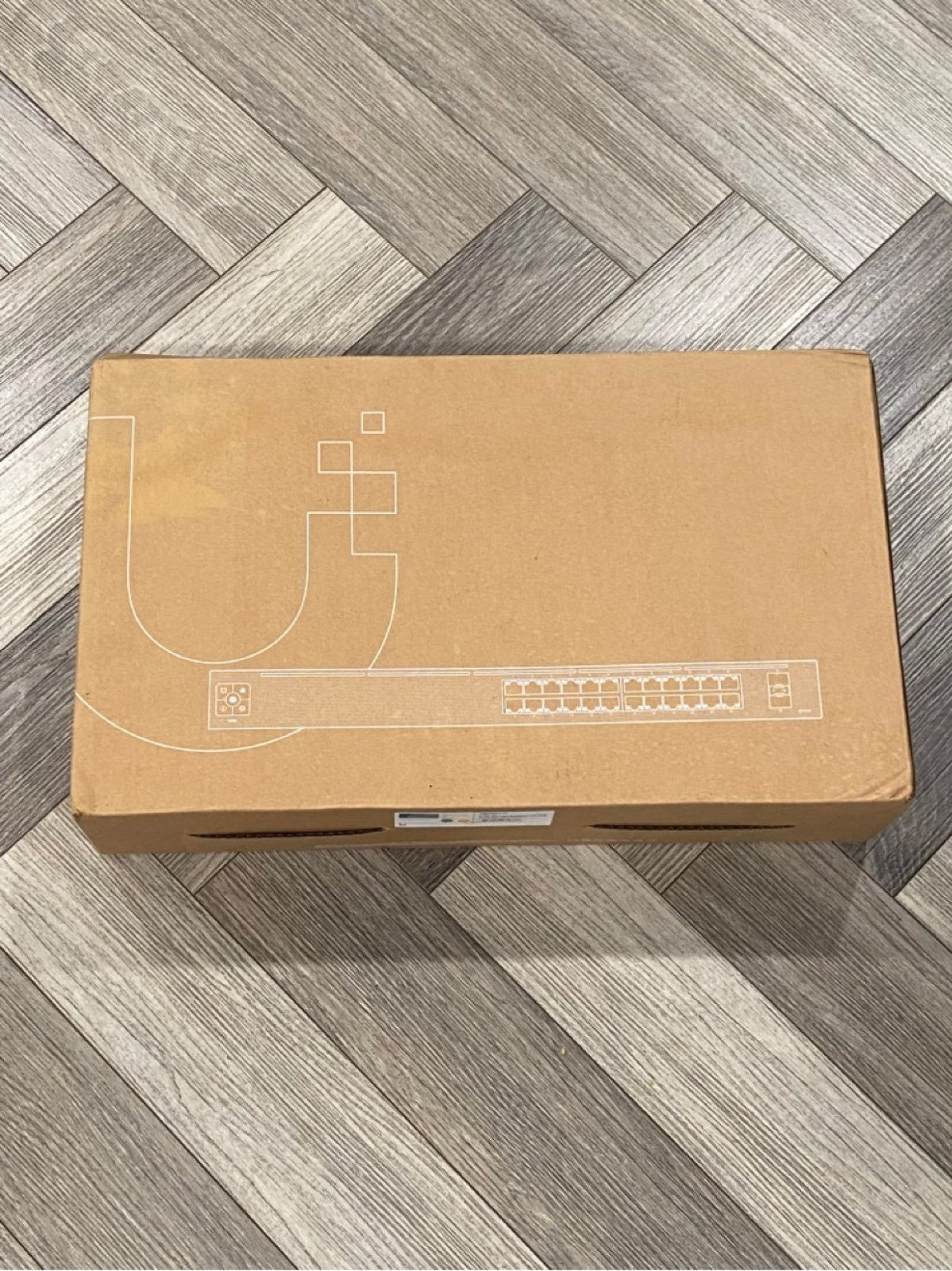 Ubiquiti Networks UniFi USW-24 Configurable 24-Port Gigabit Layer 2 Ethernet Swi