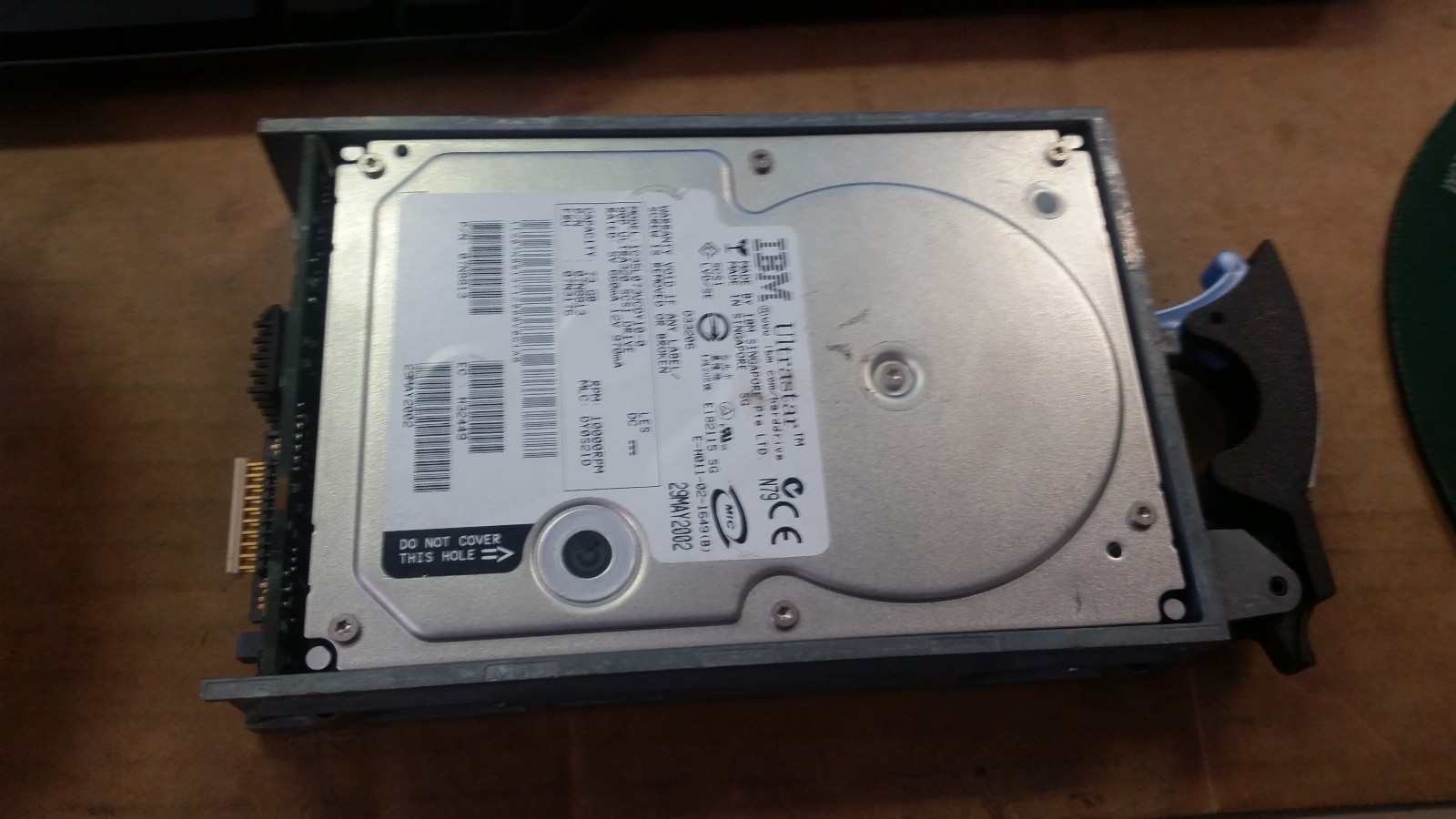 IBM 73GB 10K 07N8813 07N3176 SCSI Hard Drive HDD with SSA Server Tray