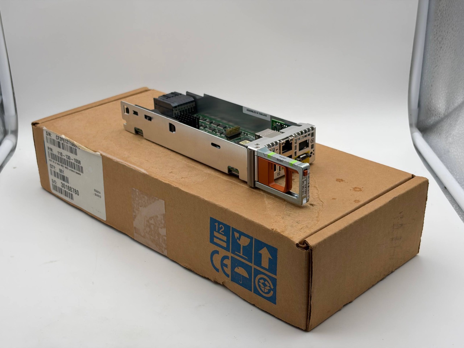 EMC 110-130-100B NAS Management Module w/ Latch Handle Rev B10 Open Box