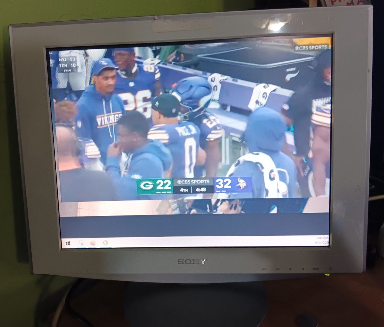 Sony SDM-HS53 LCD Computer Monitor Grey 15 Inch Gray Vintage 2003