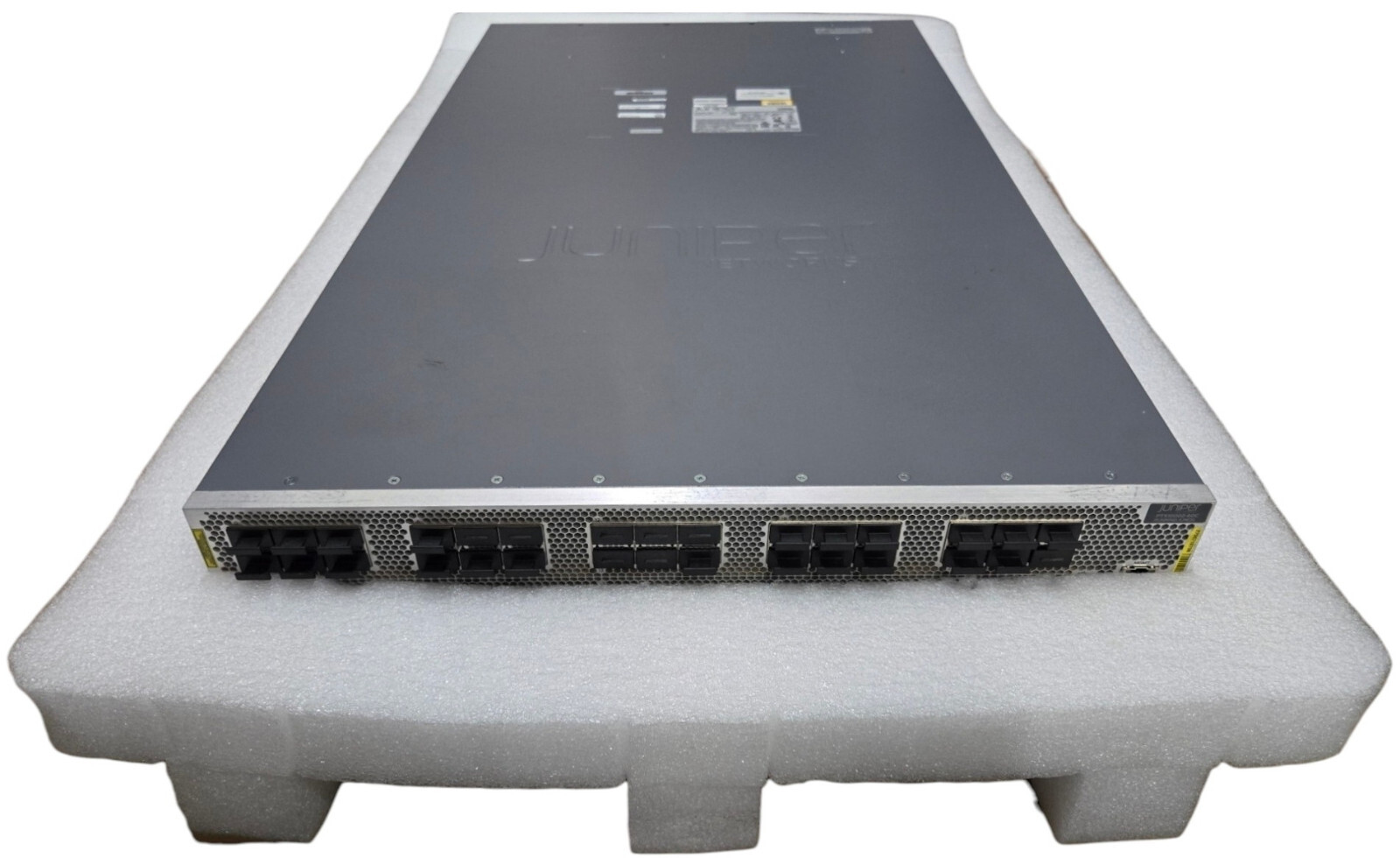Juniper PTX10002-60C 60-Port 100GbE Packet Transport Router