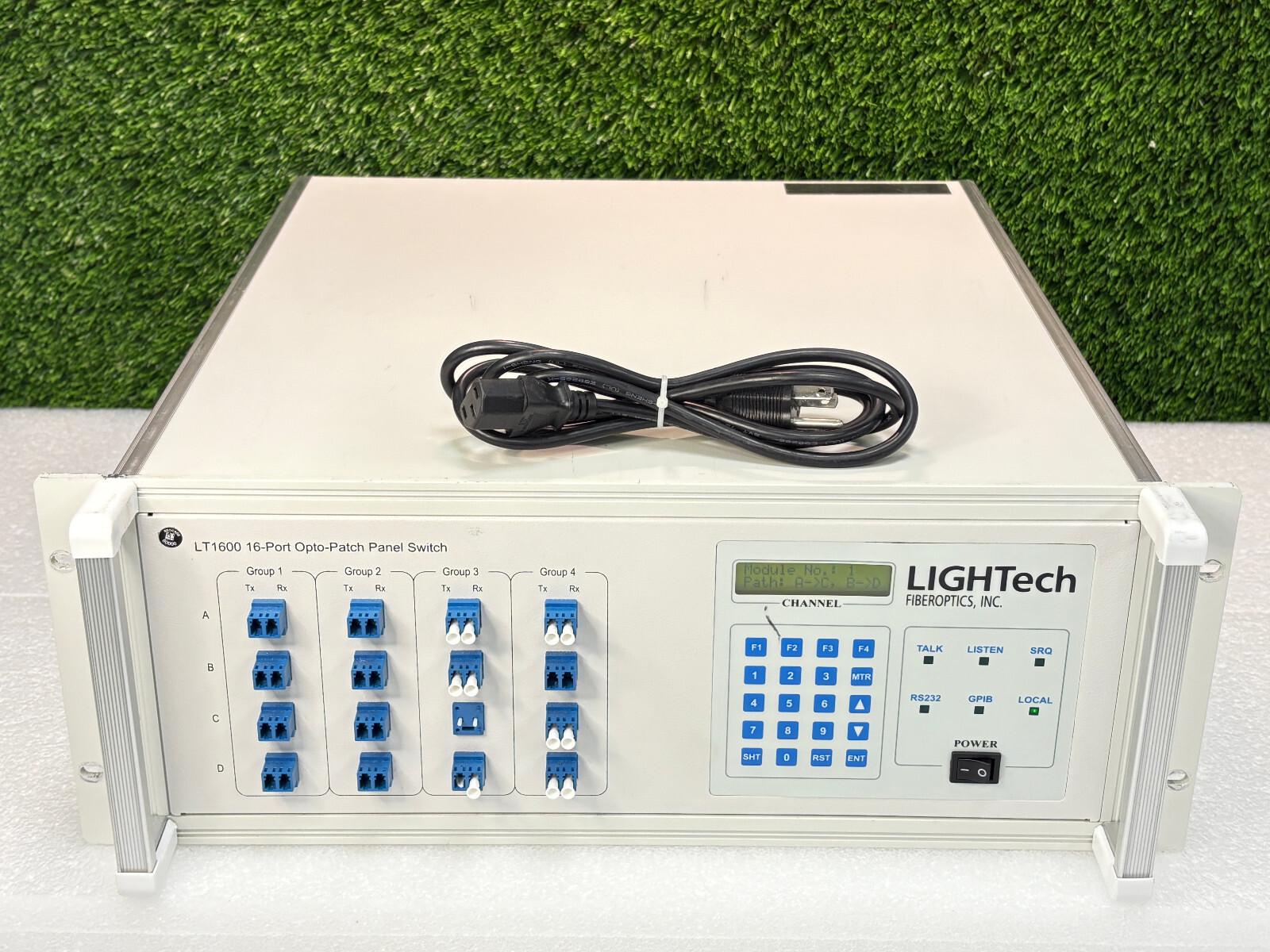 LIGHTech LT1600 / XMN1616R8R-LCU5 Fiber Optic 16 Port opto-Patch Panel Switch