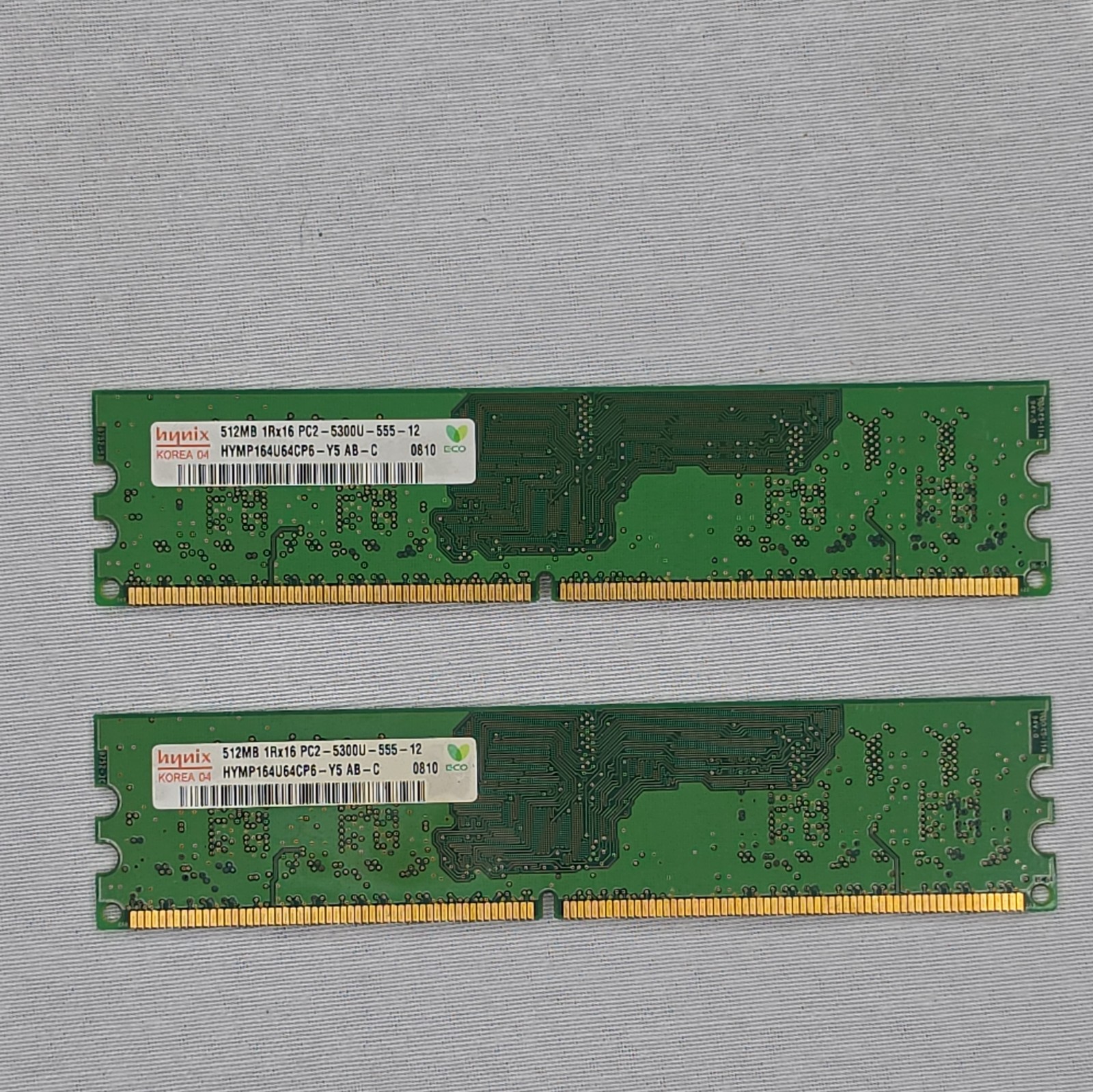 Hynix 1GB (2x512MB) DDR2 DIMM PC2-5300U-555-12 240-Pin Unbuffered