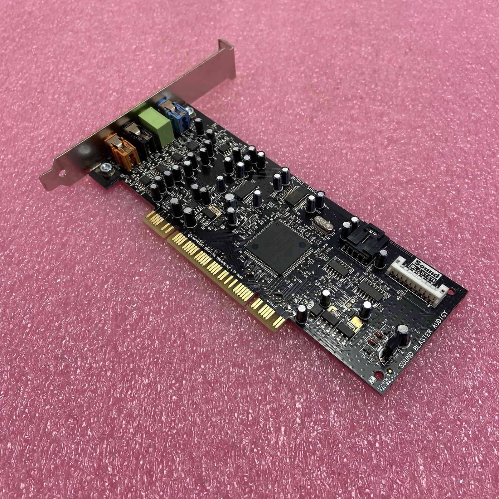 Creative Labs Sound Blaster SB0570 PCI Audio Card