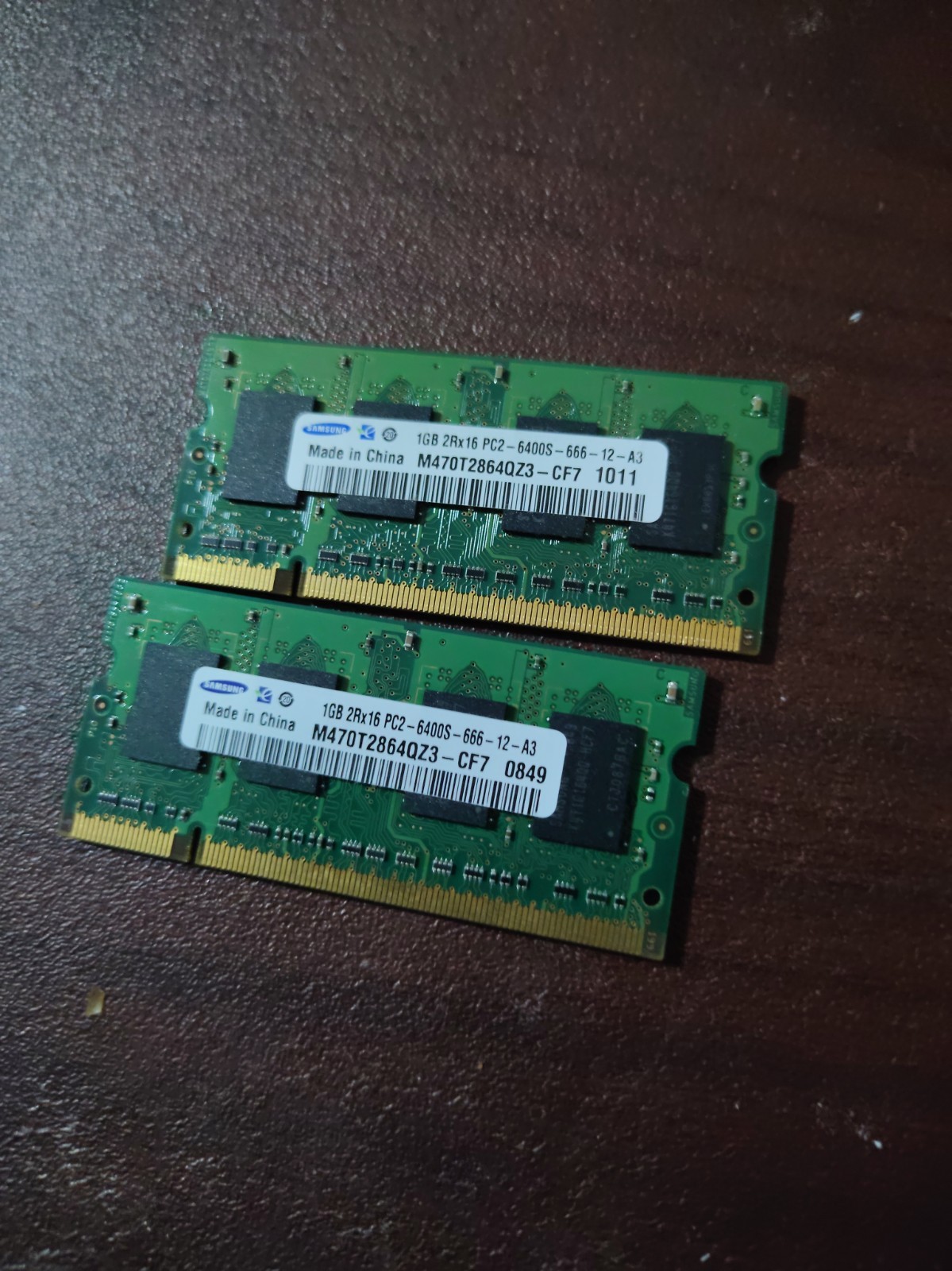 Samsung 2GB 2x1gb DIMM 800 MHz DDR2 Memory (M470T2864QZ3CF7)
