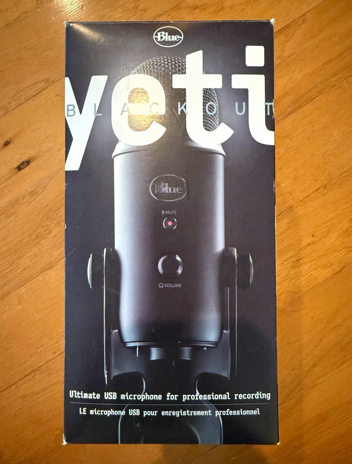 Blue Yeti Blackout USB Black Condenser Mic w/ Stand, Mute, Gain, HP Jack
