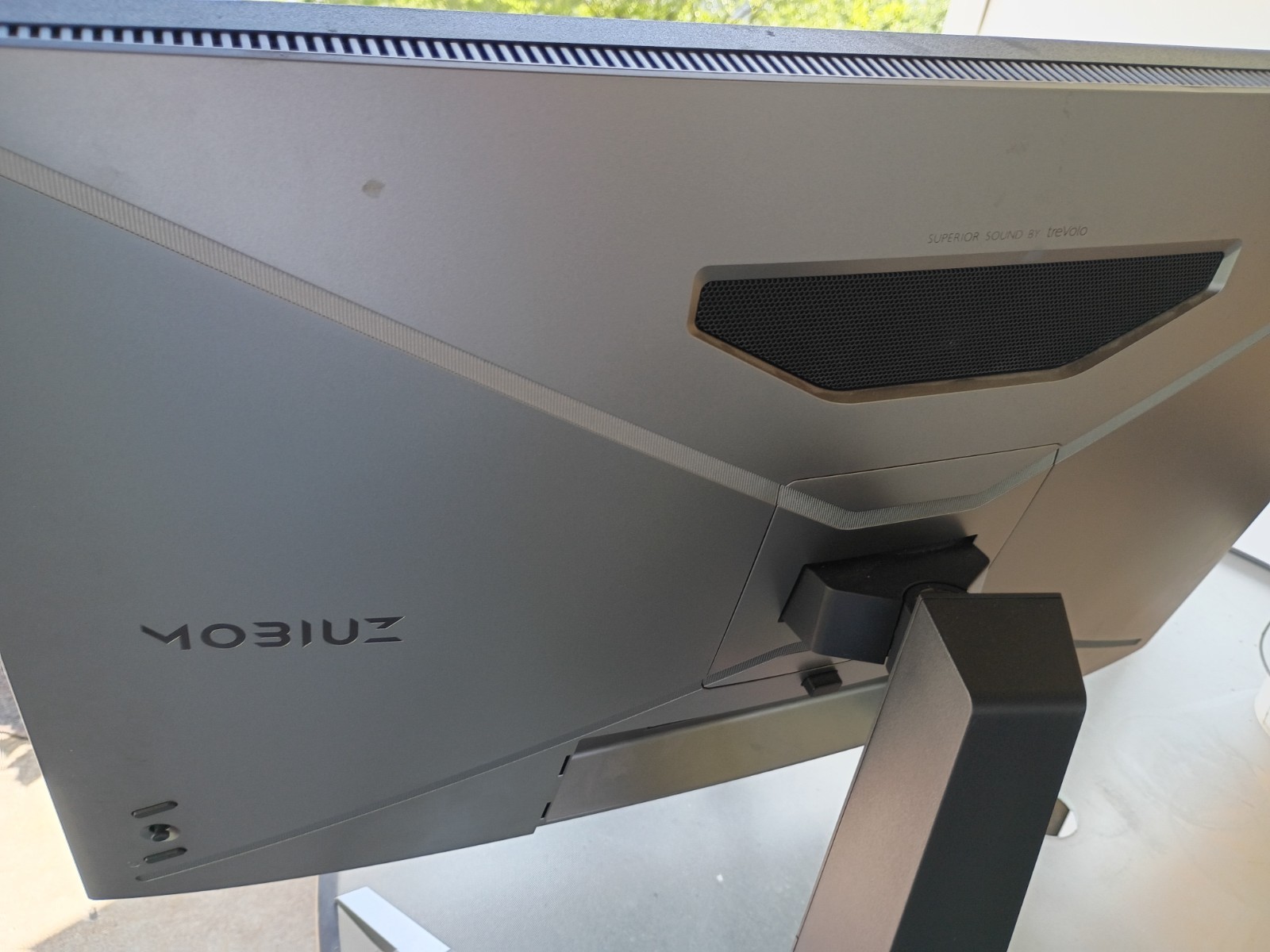 BenQ Mobius MOBIUZ EX2710S 27-inch Gaming Monitor FHD/Express/Genuine