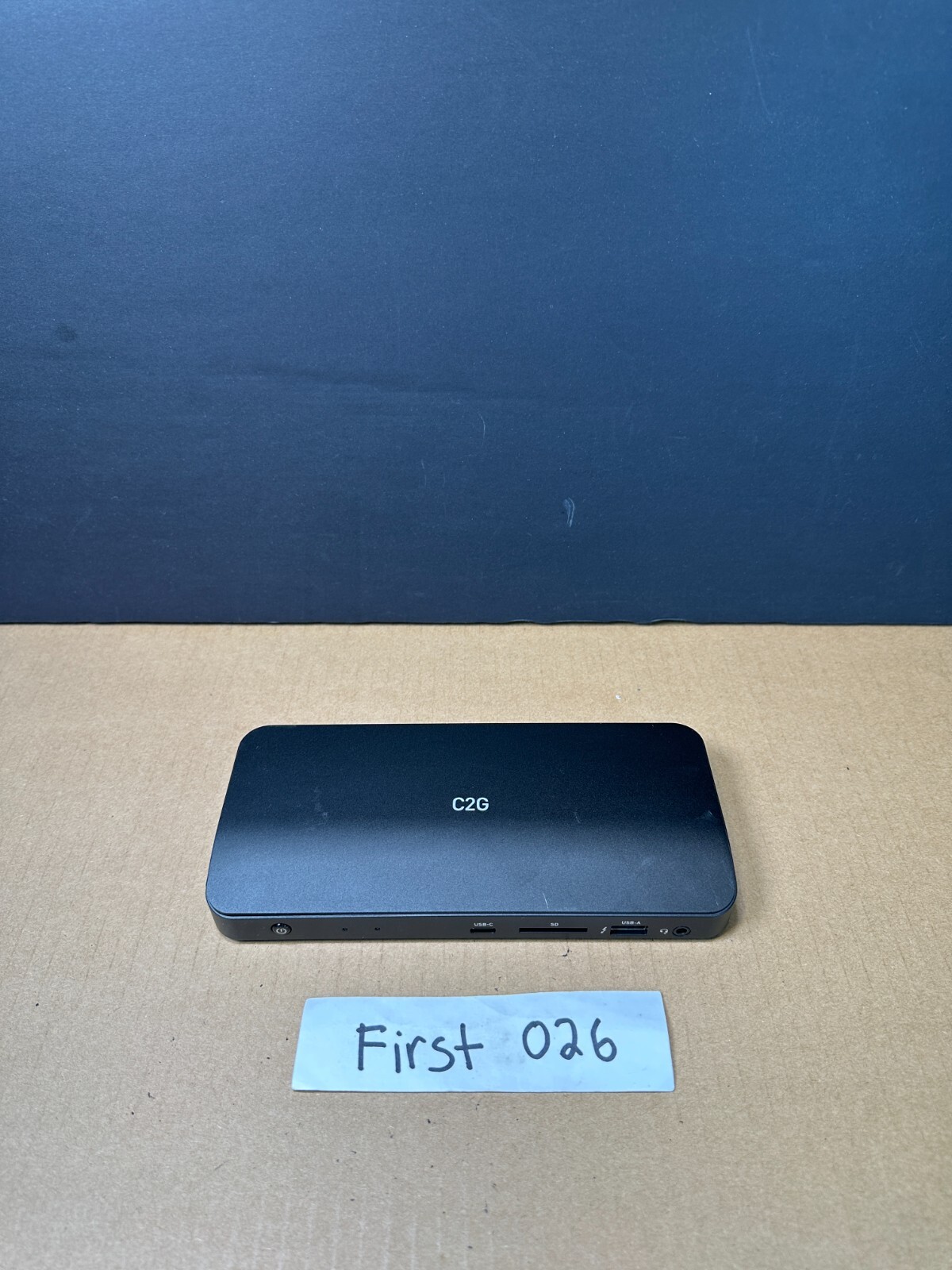 C2G THUNDERBOLT 3 8K UHD DOCKING STATION Ships Fast