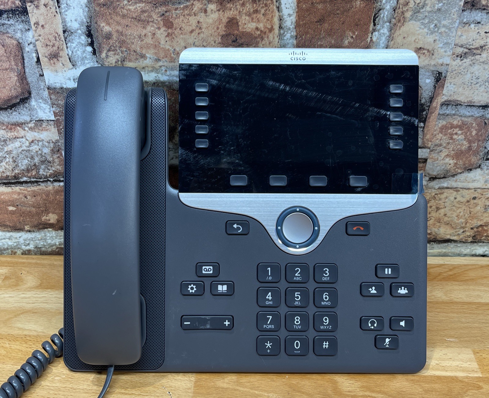 Cisco CP-8851-K9 IP Phone Gray Silver Wall Mountable