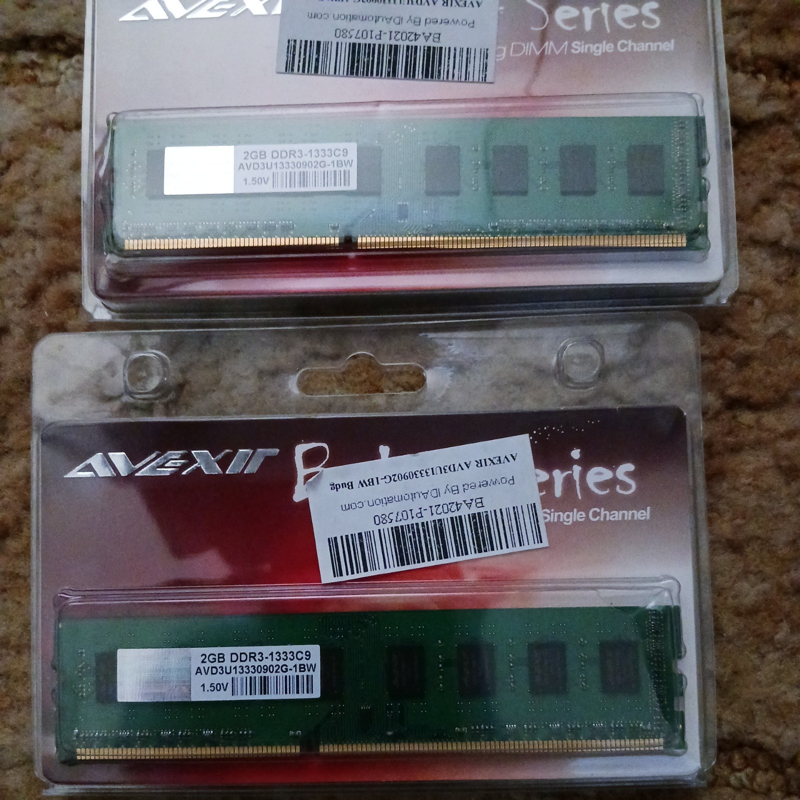 Avexir AVD3U13330902G-2SW 4GB (2x2GB) DDR3-1333 Long DIMM Desktop RAM